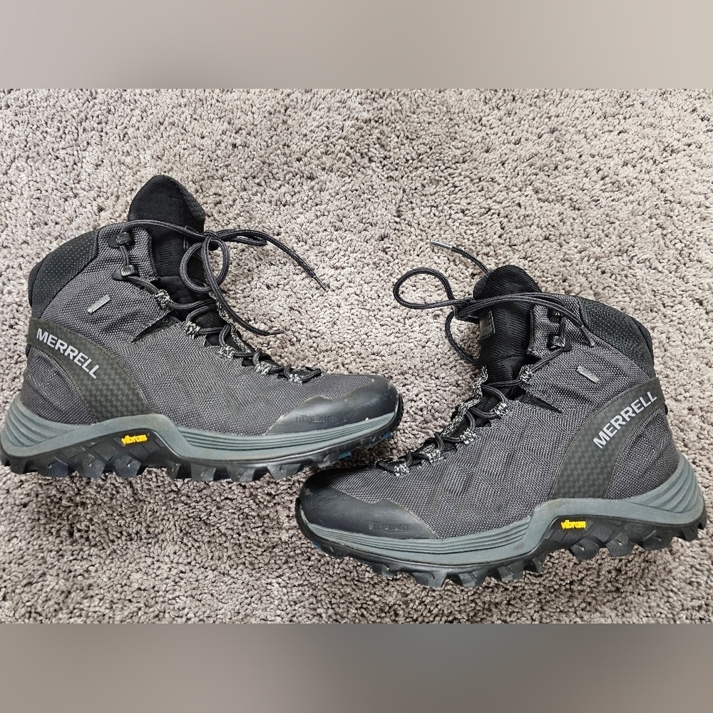 Merrell Thermo Rogue Mid Goretex Winter Hiking Boots Primaloft Vibram Sole Sz 9